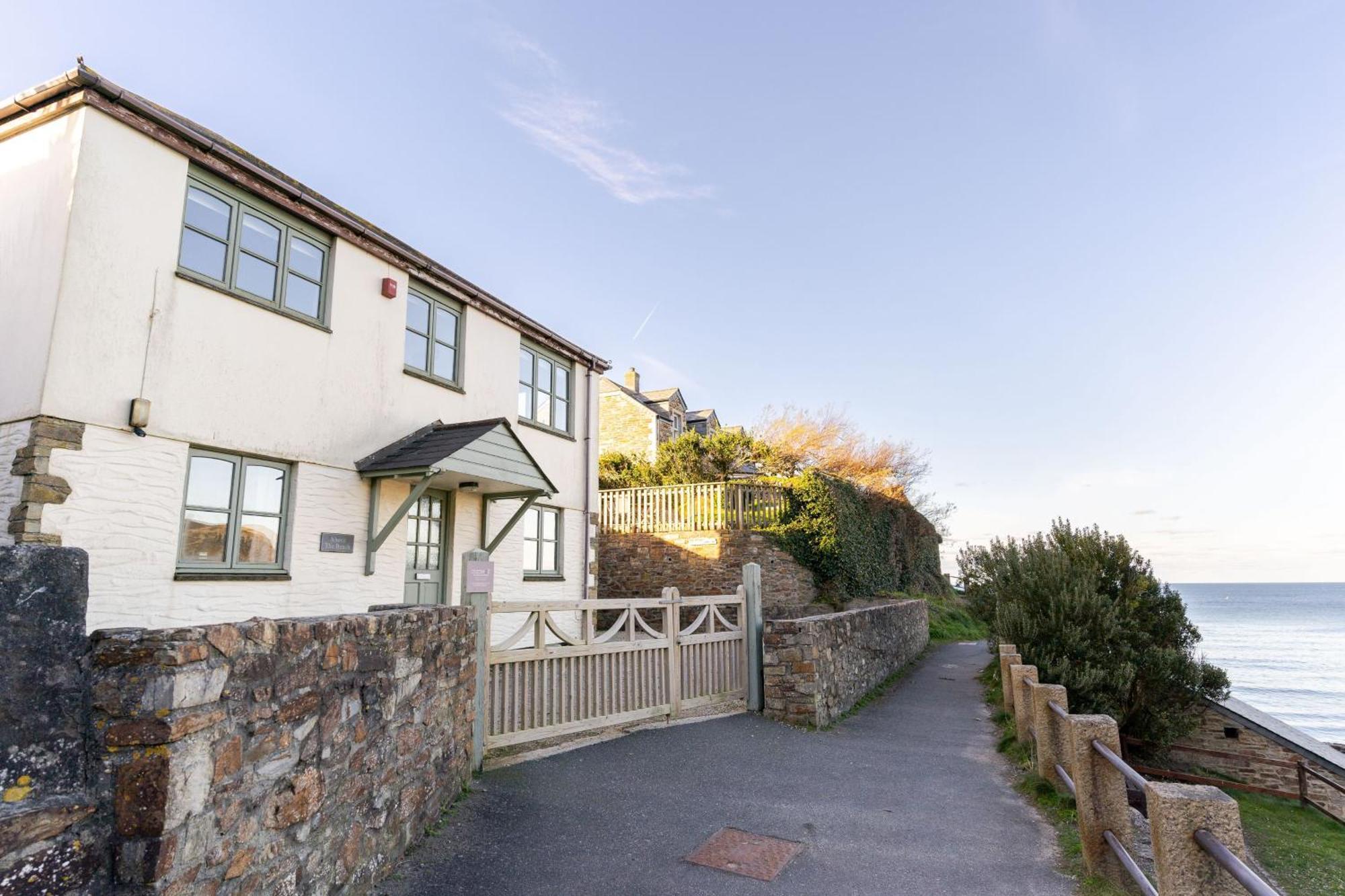 Above The Beach St Agnes  Bagian luar foto
