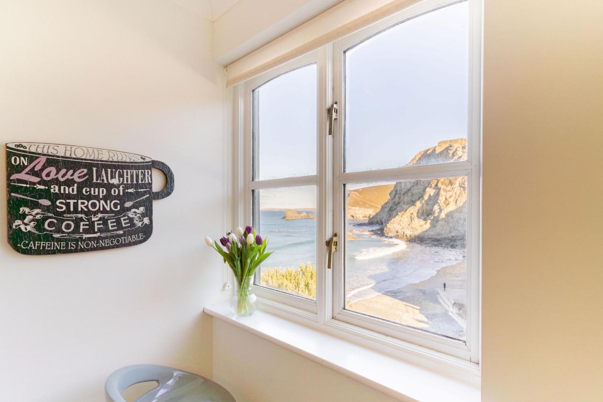 Above The Beach St Agnes  Bagian luar foto
