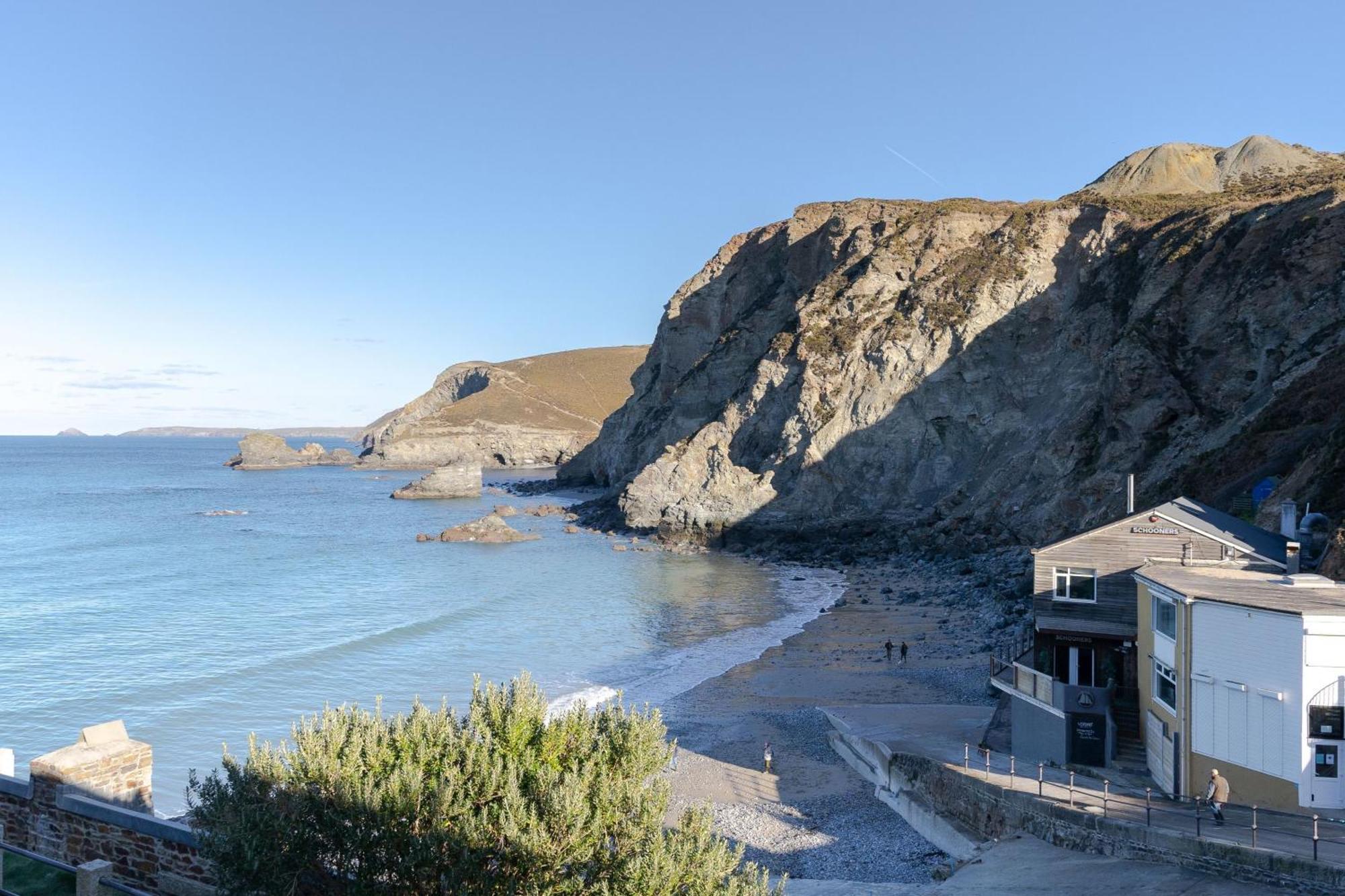 Above The Beach St Agnes  Bagian luar foto